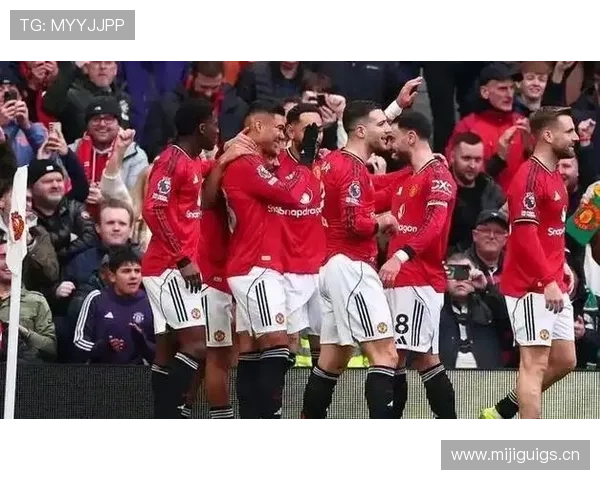 B费赛季第三次两助攻并列第一 B费赛季第三次两助攻并列第一